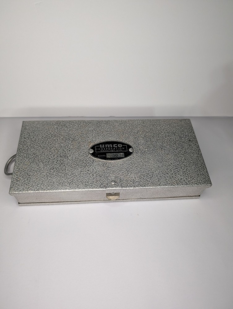 Vintage Umco Model 10 Aluminum Double Sided Tackle Box Made in the USA