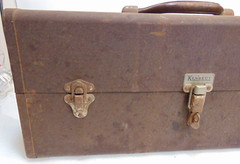 Vintage Kennedy Tackle Box 18″ Handle Compartments 2 Trays Rare Old Hinges LOGO