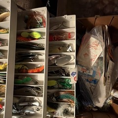 Large Vintage Fishing Tackle Box – Huge Variety of Lures & Vintage Pieces