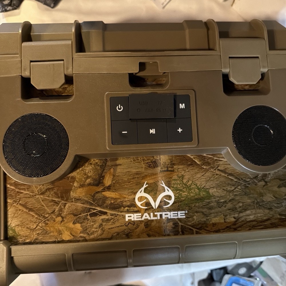 Realtree Tool Box built in Bluetooth Speaker