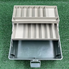 Vintage Sport Fisher 450 Fishing Tackle Box Two Trays Green