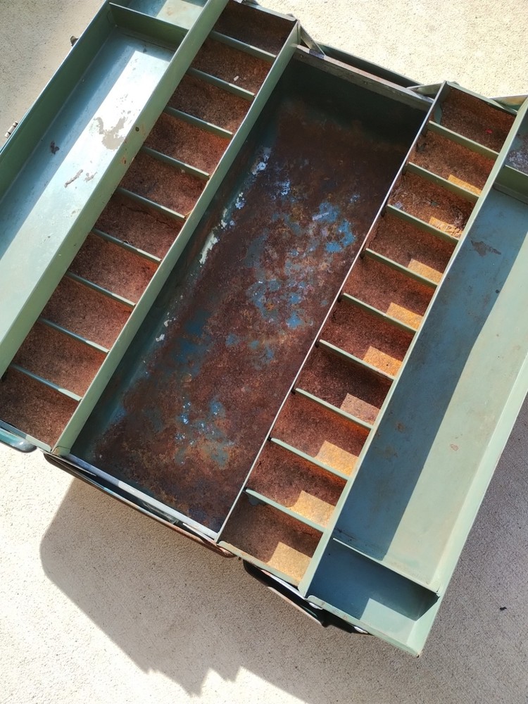 Vtg Grip-Loc Green Metal Tackle Tool Box Walton Products Made USA