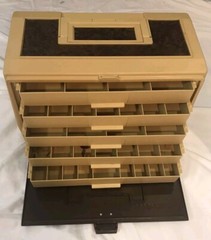 Old Pal Woodstream PF 7100 Fishing Tackle Box. RARE! Great condition! See pics!