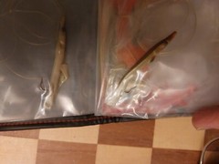 Vintage MILBRO Fishing Plastic Tackle Box + 4 Reels Penn-Morritt-Roddy-Galion