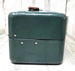 EUC #5413 VTG Tackle Box “Union Steel Chest Corp” Leroy, NY REGD 1951 Lures/More