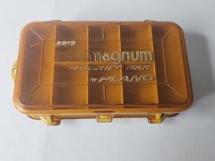 Plano Mini-Magnum Pocket Pak 3213 Fishing Tackle Box Double Sided w/ Dividers