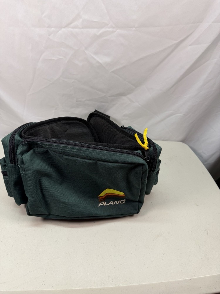 Plano Adjustable Waist Pack Tackle Bag Belt Fishing Camping Green Multi Pockets