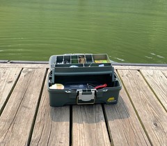 6201 One-Tray Tackle Box Cantilever Bait Storage