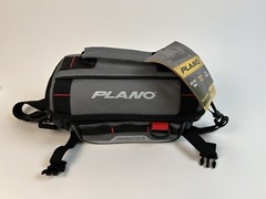 Plano Weekend Series 3500 Softsider 2 Stowaways Included. Fishing Tackle Bag