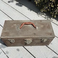 VTG Metal Tool Box Utility Chest & Inner Tray Rusty Gray green 14”