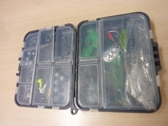 FISHING TACKLE & LURE BOX 12 COMPARTMENT 5″X4″X1 1/2″ FILLED WITH HOOKS SINKER
