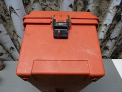 VTG Plano TNT 611 Tackle Tool Box Dual Bifold Lid & Latch Removable Tray 18″ Red