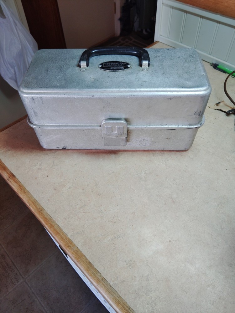 UMCO Corporation #103a 1950 S Aluminum Tackle Box Fishing Lure , Watertown Minn.