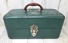 EUC #5413 VTG Tackle Box “Union Steel Chest Corp” Leroy, NY REGD 1951 Lures/More