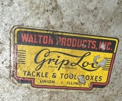 VTG Large Two-Tone Metal Grip-Loc Gray Blue Tackle Box Walton Products USA 18”L