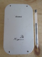 Okuma Fly Box + 180 Wet & Dry Flies with 16 Spring – Doors – 155-16WH – UNUSED
