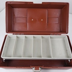 Vintage Umco 1101 Tackle Box Brown Plastic Cantilever Tray Fishing USA Made