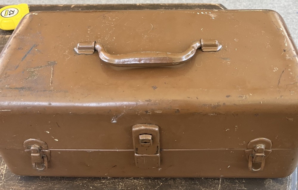 Tackle Box , Fishing, Brown , Used , 2 Tray, Cork Bottom, Hard Metal, Snap Close