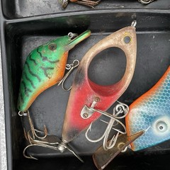 Vintage UMCO #11 Small Aluminum 2 Sided Fishing Tackle Box USA With 18 Lures