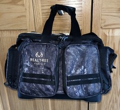 Realtree Aspect Fishing Tackle Bag Many Pockets Gray Camouflage 14”x10”x11” tall