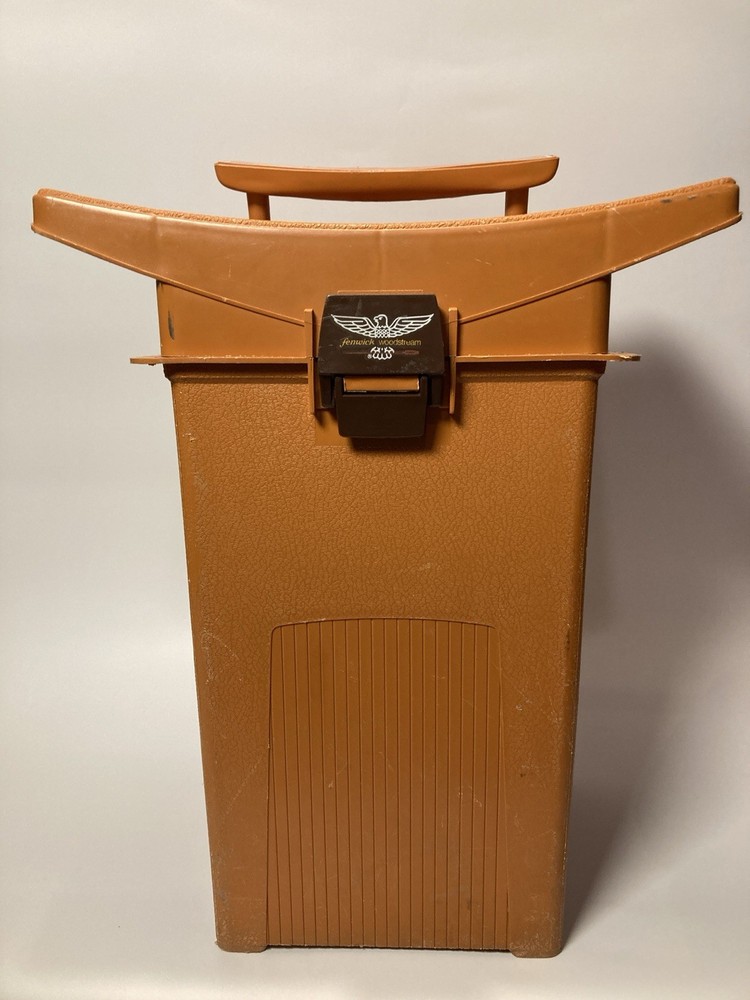 Fenwick 9050 Wood stream Tackle Box Includes Trays Styrofoam Worm Box