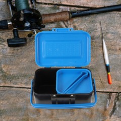 2 Pcs Bait Pucks for Fishing Accessories Red Worm Box Tackle Container