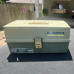 Plano 6300 Tackle Box Plastic Hard Case 25 Pockets Green/Tan Vint mesh basket