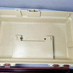 PLANO 3200 FISHING TACKLE BOX, Tan & Brown Pre-Owned Great Condition