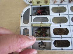 Okuma Fly Box + 180 Wet & Dry Flies with 16 Spring – Doors – 155-16WH – UNUSED