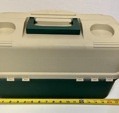 Plano Model 8600 Tackle Box 6 Trays Green & Tan Excellent Condition