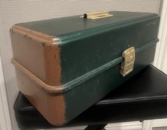 Vintage UMCO 185 U Tackle Box – Green, 3-Tier, No Handle