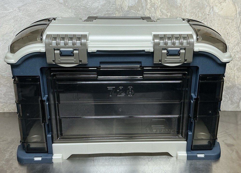 PLANO 728 (3600 Series) Tackle Box, 18” X 11” X 9.5”