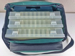 Plano Outdoor Systems Fishing Tackle Bag Green Nylon + 4 Storage Cases