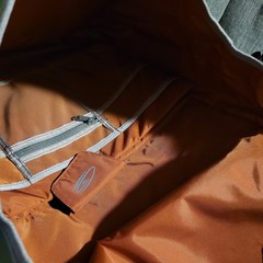 G7- Fishpond westwater messenger bag