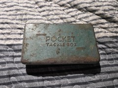 1940s Pocket TACKLE BOX with 3 Vintage Lures Fishing Tackle