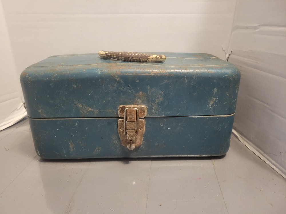 Vintage Union Steel Chest Two Trays Tackle Box Teal Blue