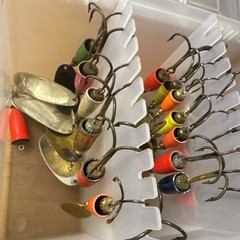 Plano Stow Away 3503 With 17 Vintage #5 & 6 Blue Fox Spinners. Great Setup