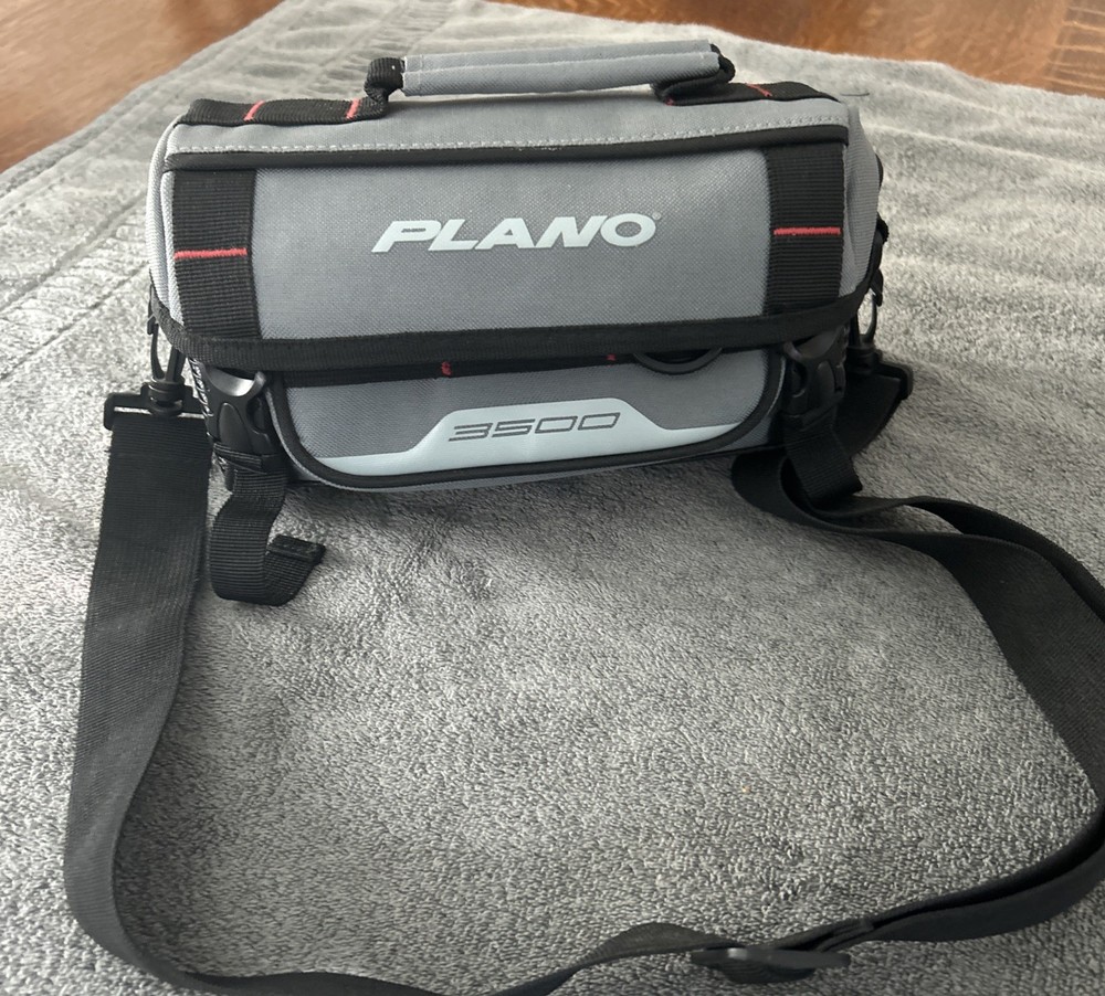 Plano Weekend Series 3500 Softsider Tackle Bag – Fishing Gear With 2 Containers