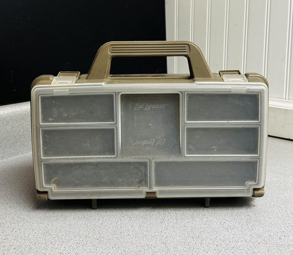 Lid Locker Fishing Tackle Box Tiered With Dividers And Handle Vintage