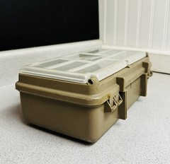 Lid Locker Fishing Tackle Box Tiered With Dividers And Handle Vintage