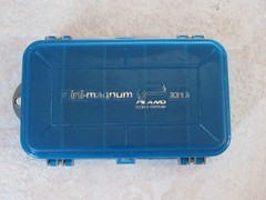 Vintage Plano Mini-Magnum 3213 Tackle Box Blue