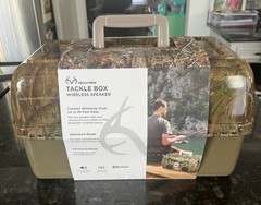 New Realtree Tackle Box with Wireless Bluetooth Speaker (Cover Wrapper taped)