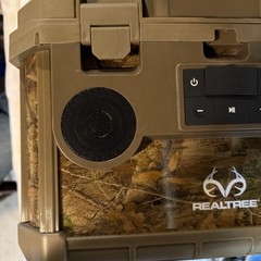 Realtree Tool Box built in Bluetooth Speaker