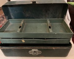 Vintage WALTON GRIP-LOC 16″ Metal Tackle/Tool Box Union, Illinois USA