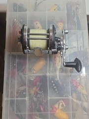 Dream LOT of RARE Vintage WOODEN Fishing LURES/TACKLE/REEL ECT. HEDDON TORPEDOS