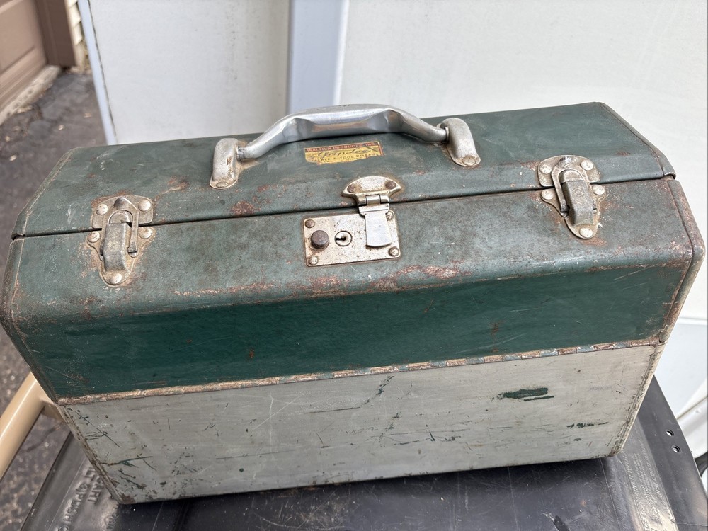 Vintage Walton Grip-Loc Tool & Tackle Box Fold Out