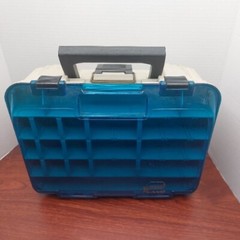 PLANO #1349 Two-Tier Magnum Tackle Box 13.25×10″ 3449 Slots