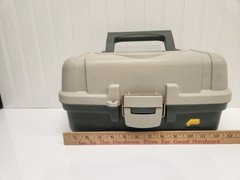 Plano Single Tier Model 6102 Tackle Box with Dividers Green / Beige Clean