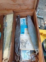 Vintage Hoffman’s Wood Fly Fishing Tackle Box Cod Fishing Rockfish Full Box Bass