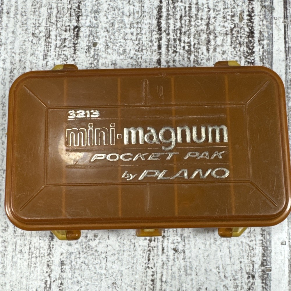 Mini-Magnum Pocket Pak By Plano #3213 Double Sided Fishing Tackle Box – Damaged